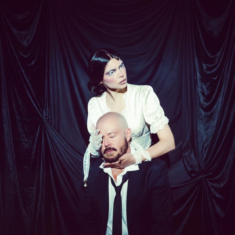 NOANNE and Gregory Darling